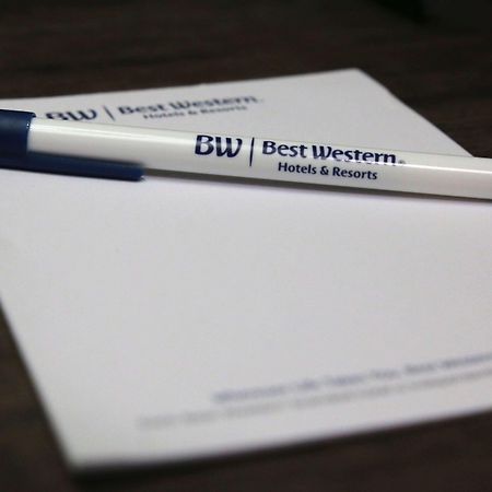 Best Western Galleria Inn & Suites Чіктоваґа Екстер'єр фото