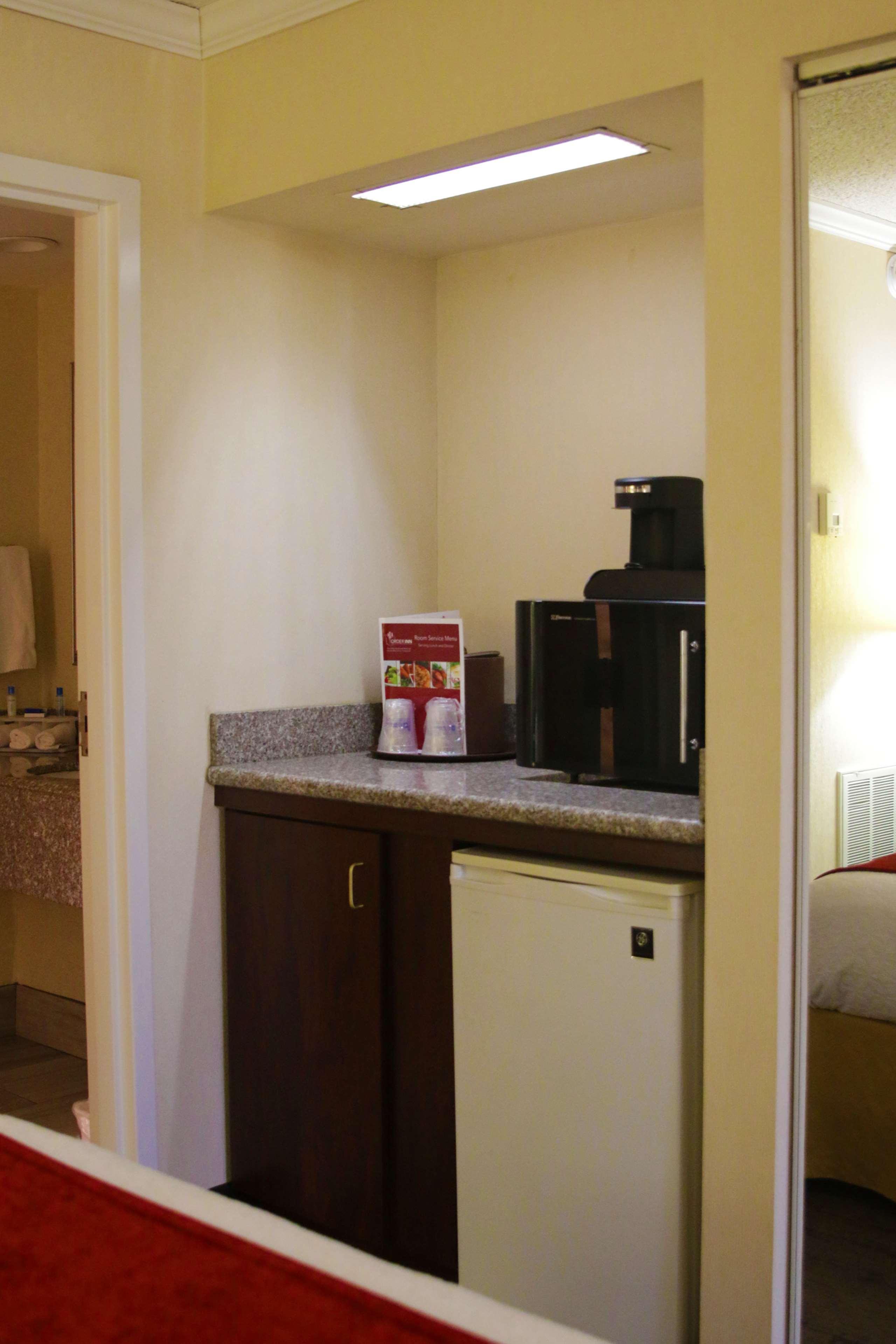 Best Western Galleria Inn & Suites Чіктоваґа Екстер'єр фото