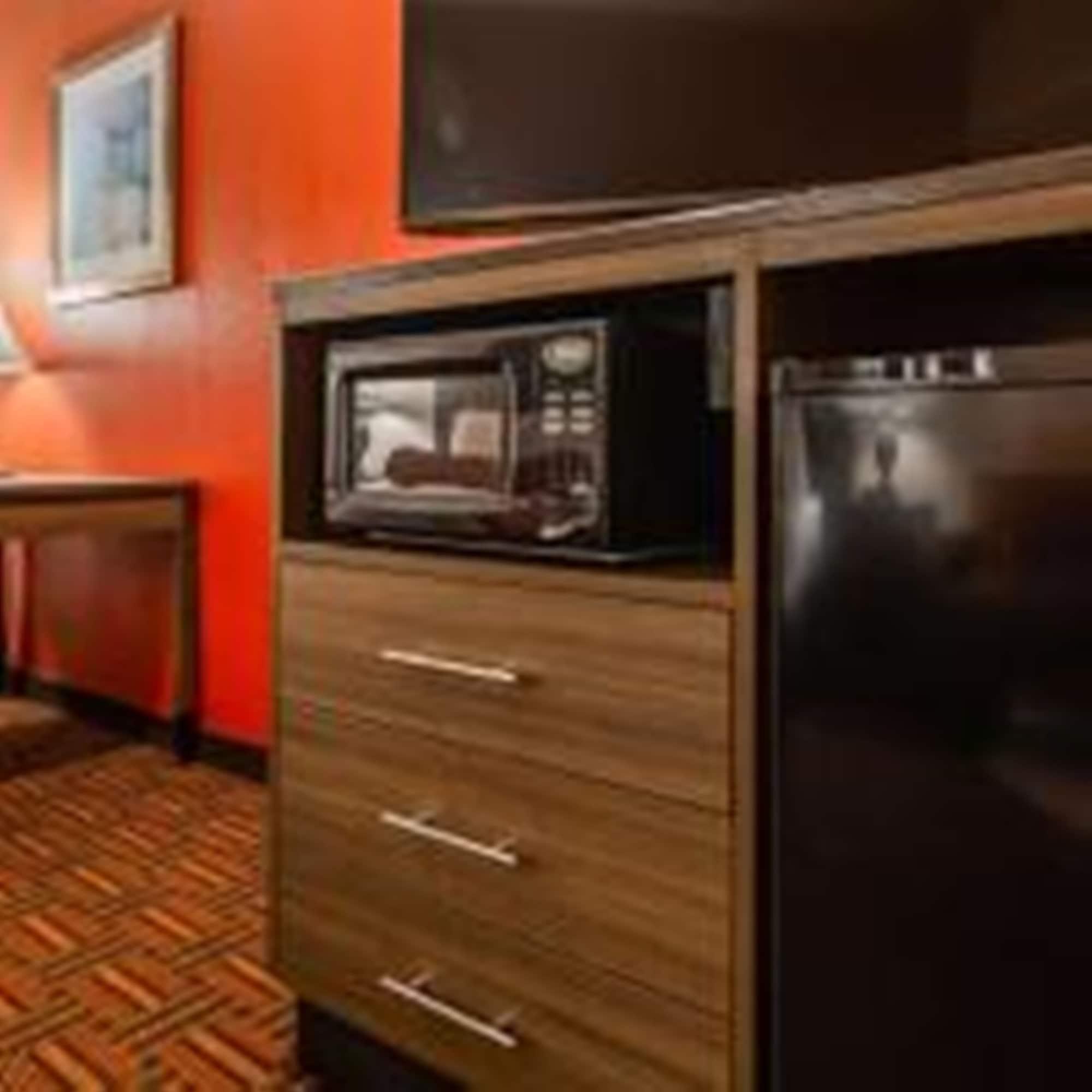Best Western Galleria Inn & Suites Чіктоваґа Екстер'єр фото